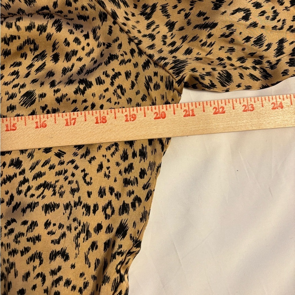 Eclair Abstract Animal Print Peplum Blouse Size Medium - Picture 4 of 8